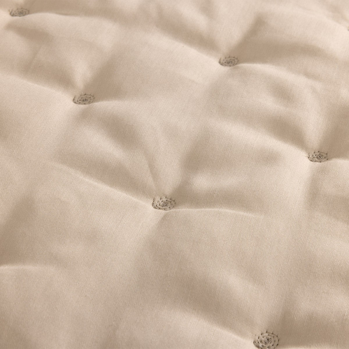 Yves Delorme Triomphe Quilted Coverlet - Dune