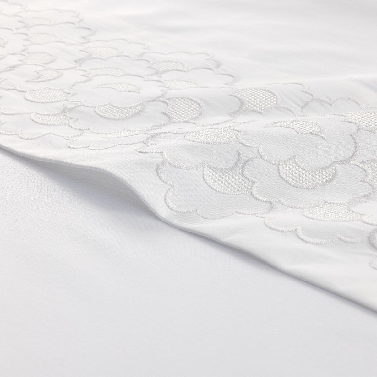 Yves Delorme Festons Flat Sheet