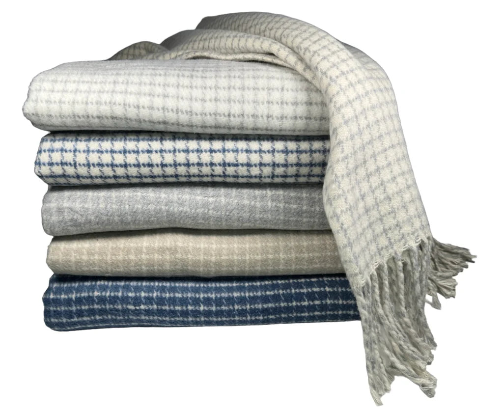 Small Check Pattern Throw - Sand/Cream