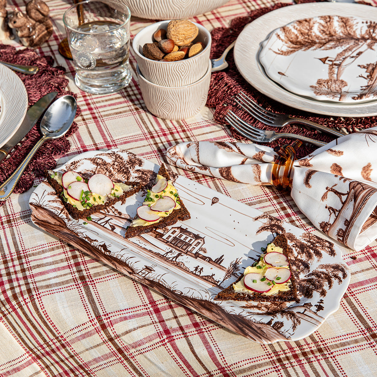 Juliska Country Estate Harvest 15" Hostess Tray, La Petite Maison