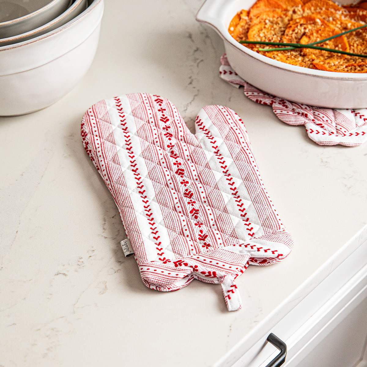 Villa Stripe Oven Mitt and Pot Holder Set/2pc - Red