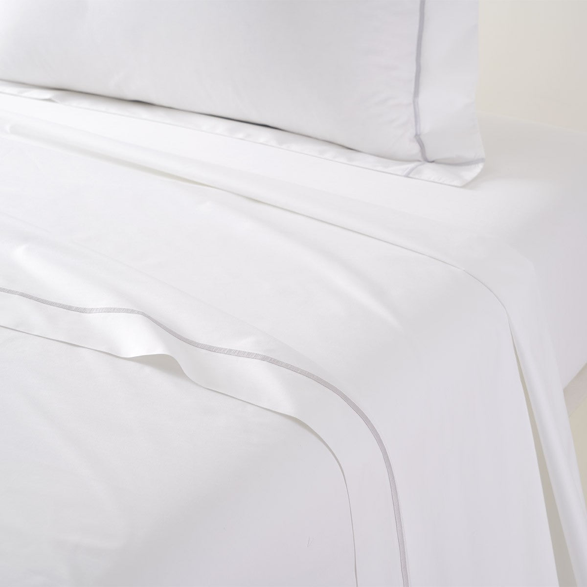 Yves Delorme Athena Flat Sheet - Silver