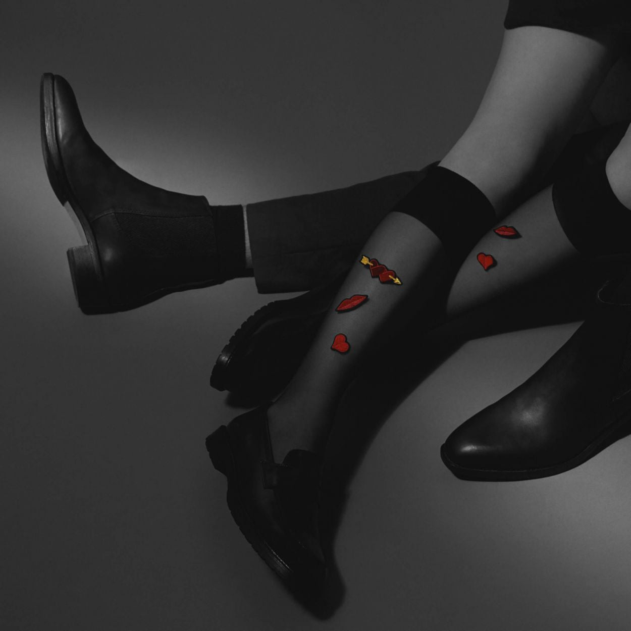 Macon & Lesquoy - Lips Bisous Brooch