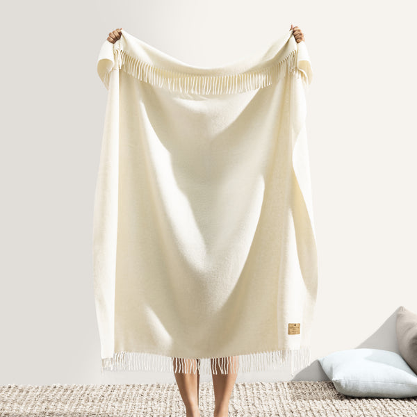 Lands Downunder Juno Cashmere Lambswool Throw - Ecru