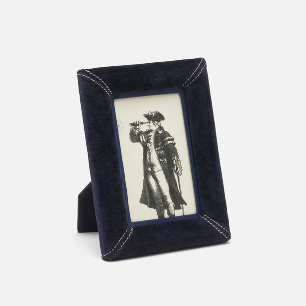 Juneau Frame