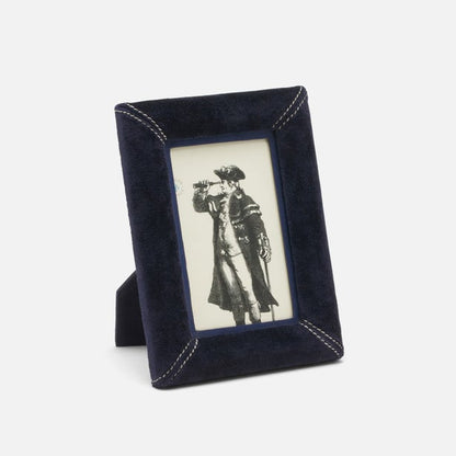 Juneau Frame