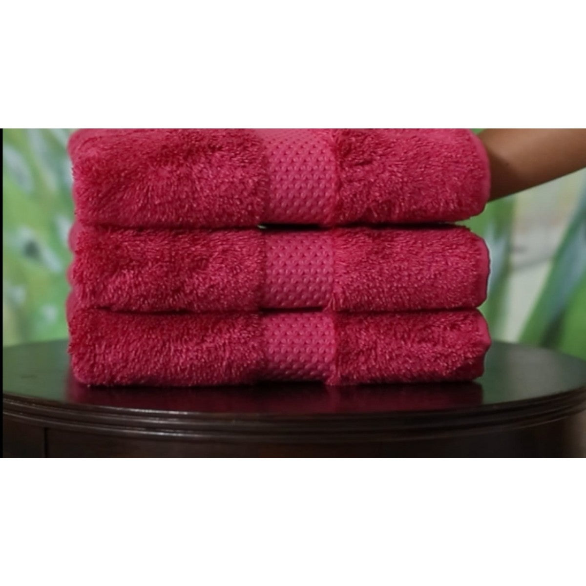 Étoile Bath Towel - Fuschia