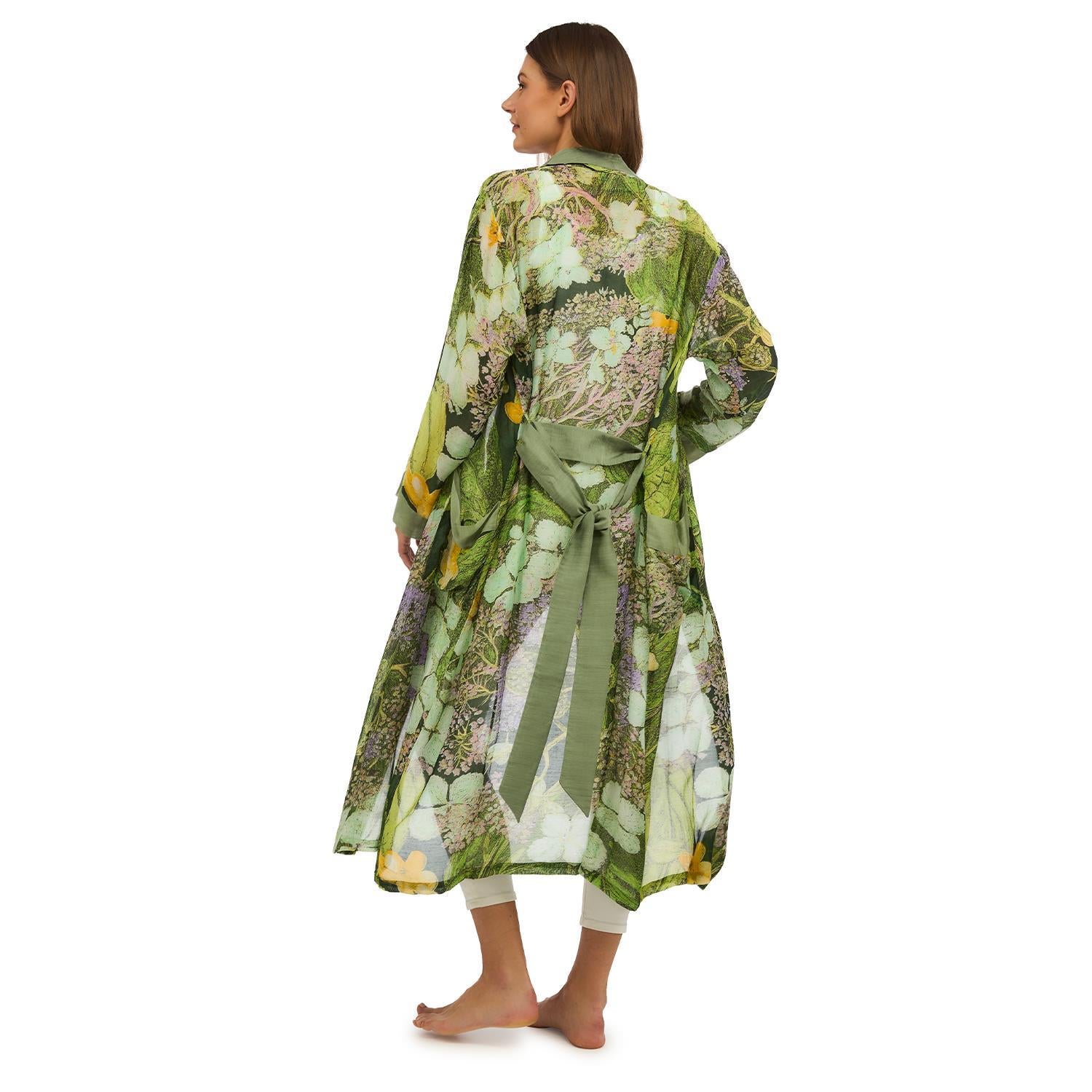 One Hundred Stars Hydrangea Print Robe