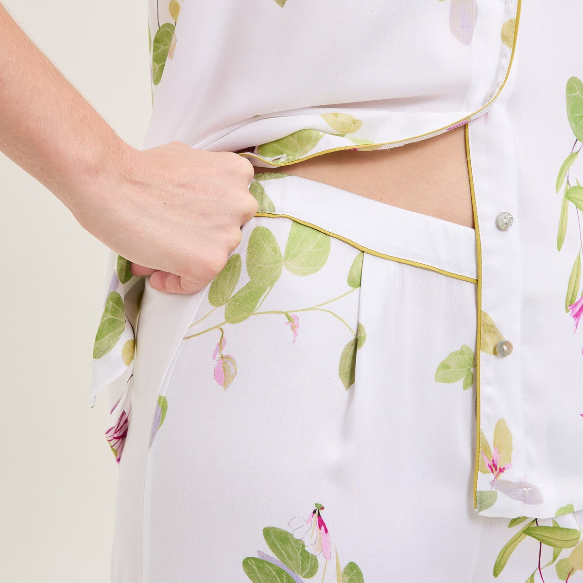 Laurence Tavernier Luciole Blanc Short Sleeve Pajamas
