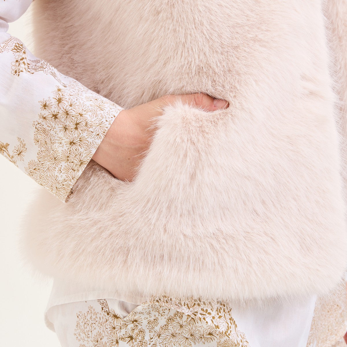 Laurence Tavernier Colette Creme Sleeveless Cardigan