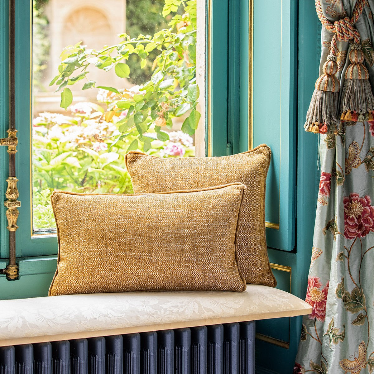 Yves Delorme Géode Decorative Pillow - Pierre