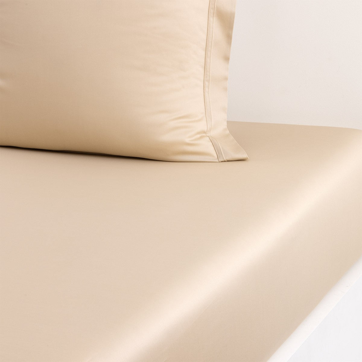 Yves Delorme Triomphe Fitted Sheet - Dune