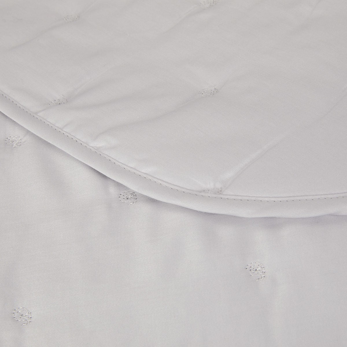 Yves Delorme Triomphe Quilted Coverlet - Silver
