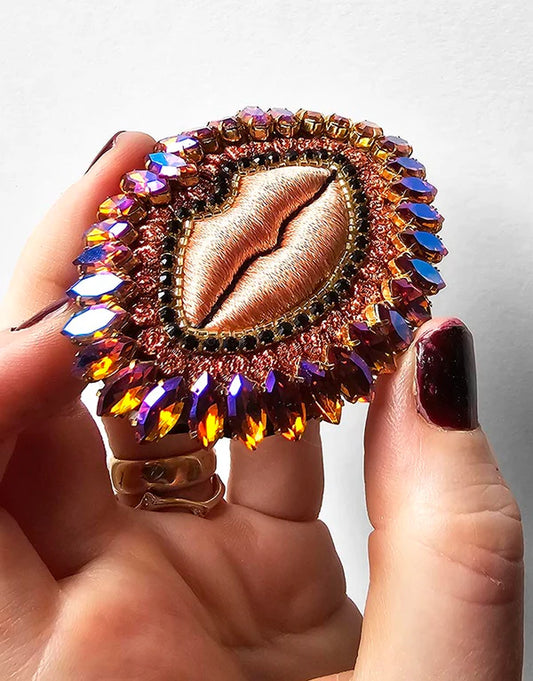 Céleste Mogador Pink Lips Brooch