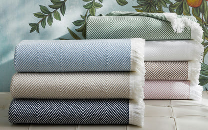 Matouk Leo Oversize Throw - 60x90