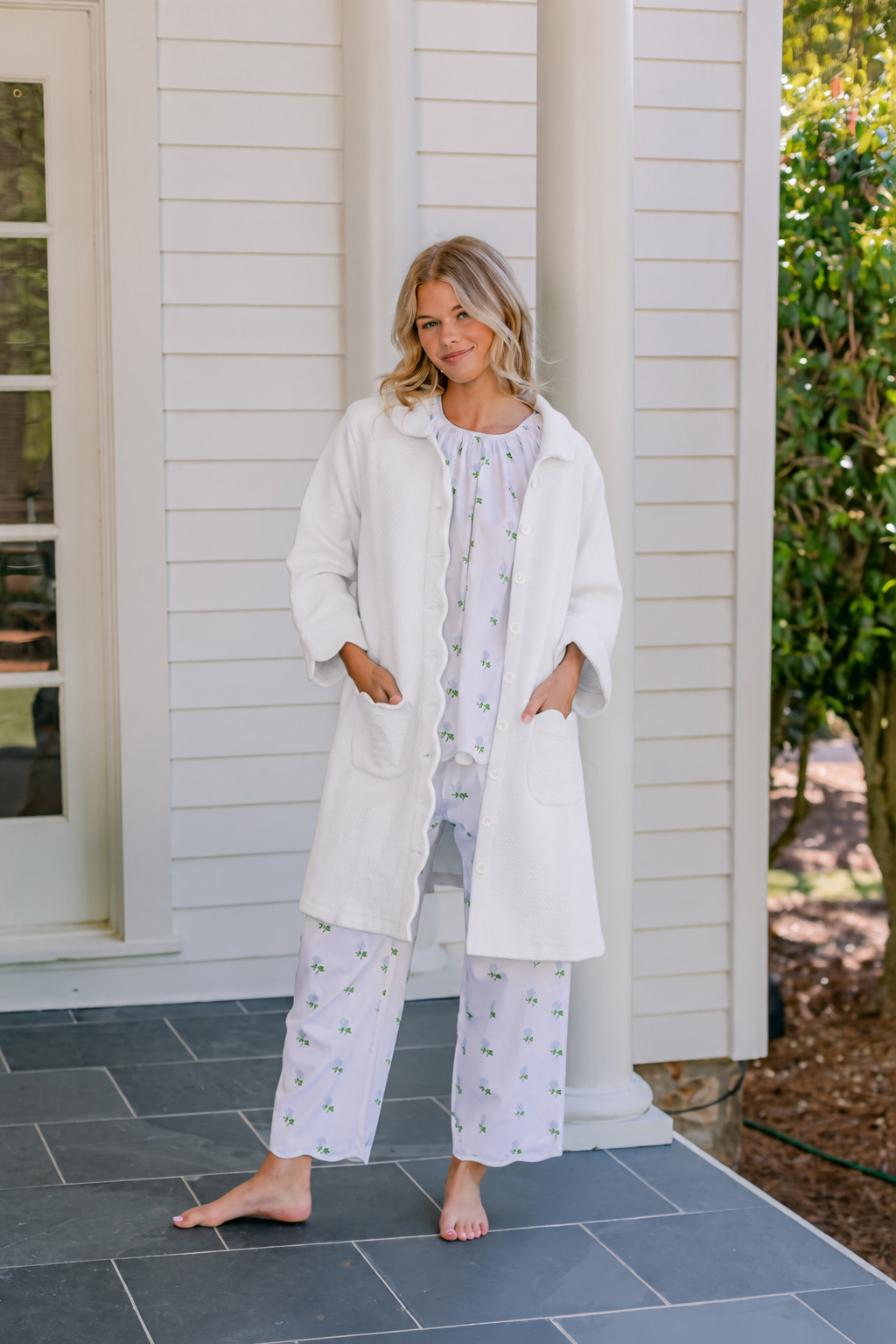 Lenora Quilted Scallop Button Front Robe - White