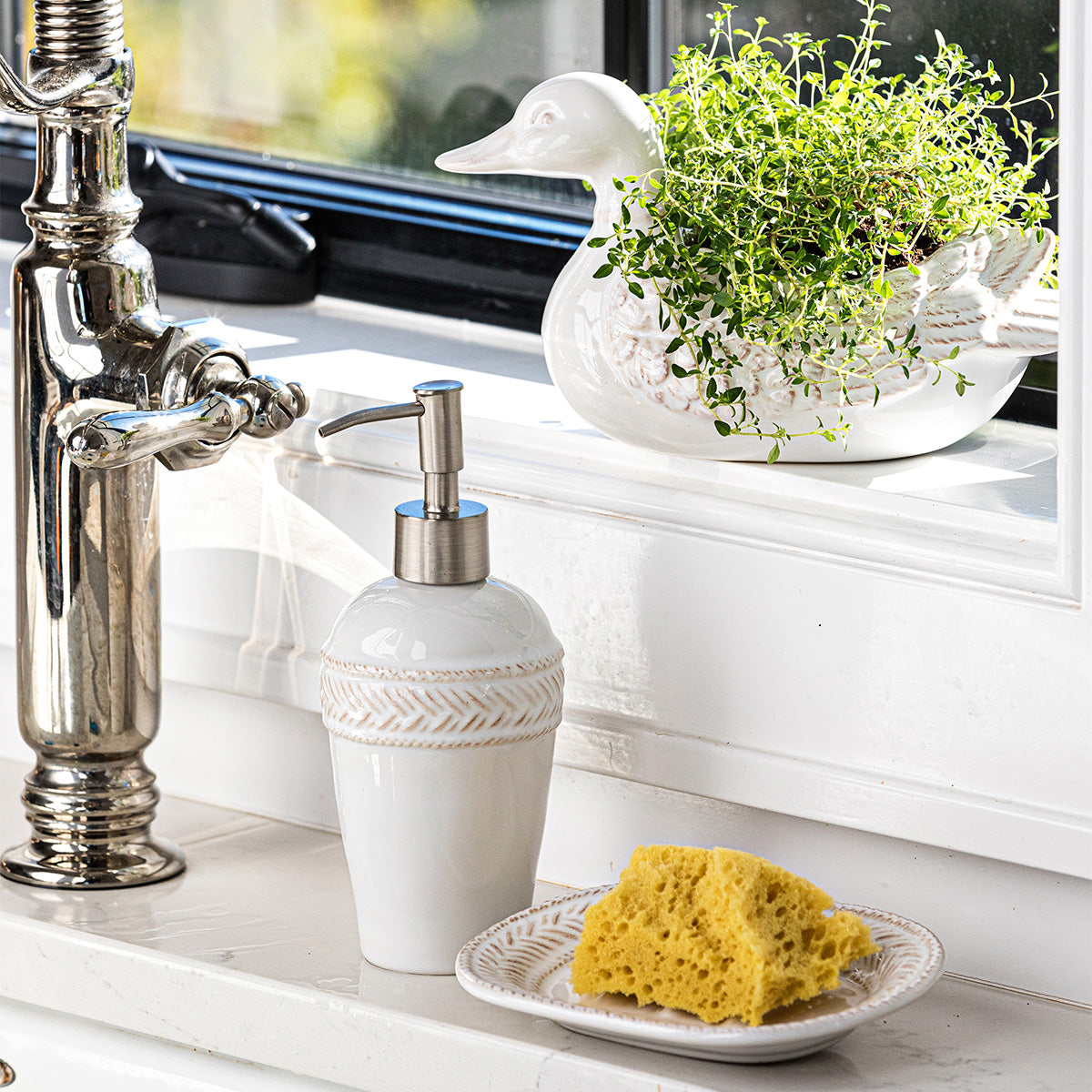 Le Panier Soap Dispenser