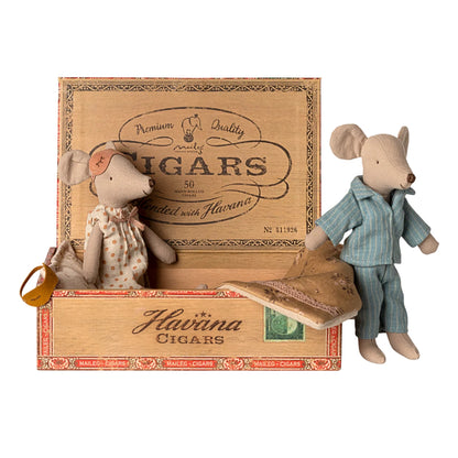 Maileg Mum and Dad in Cigar Box