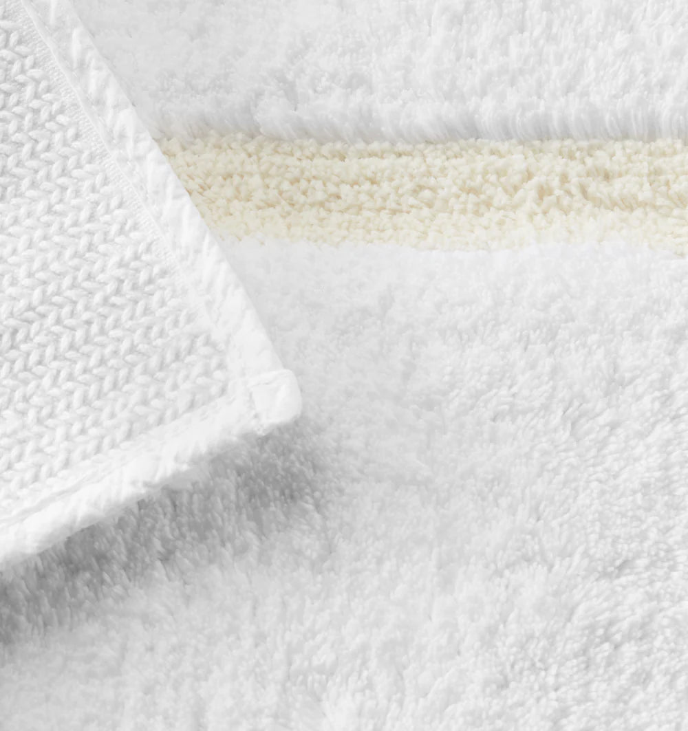 Sferra Lindo Bath Rug - Ivory, La Petite Maison