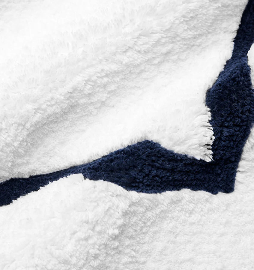 Sferra Lindo Bath Rug - Navy, La Petite Maison