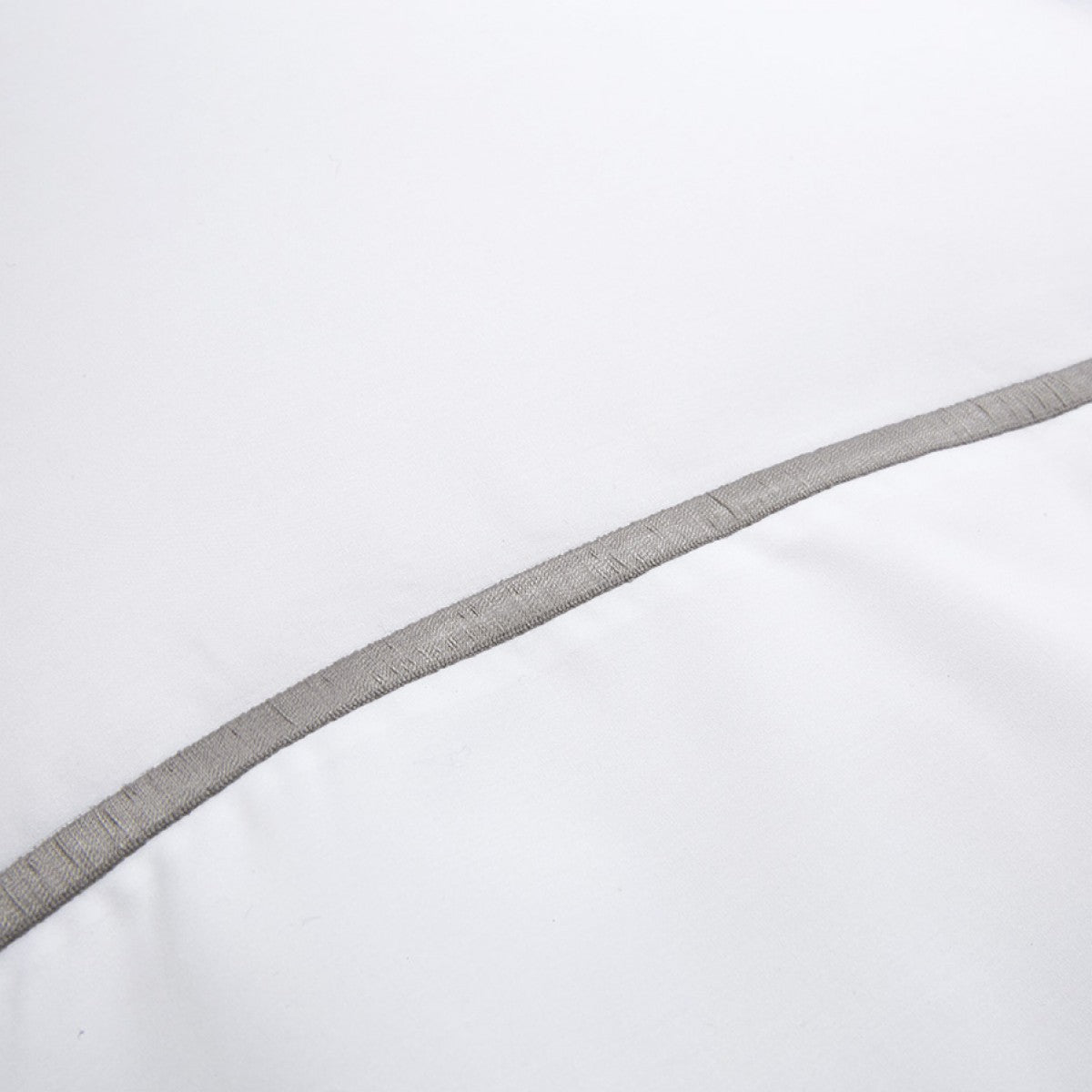 Yves Delorme Athena Sham -  Platine