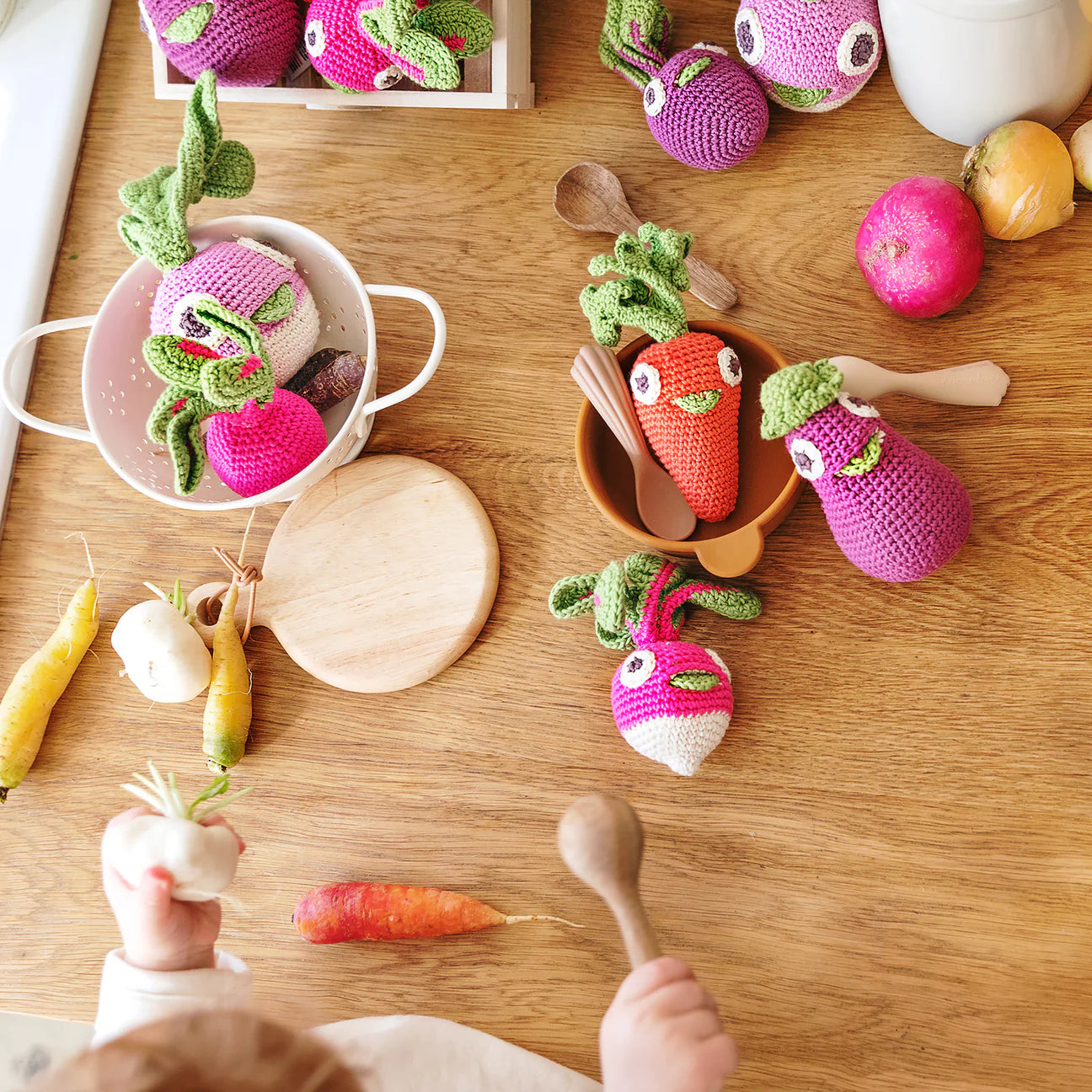 MyuM Radish Rattle - La Petite Maison
