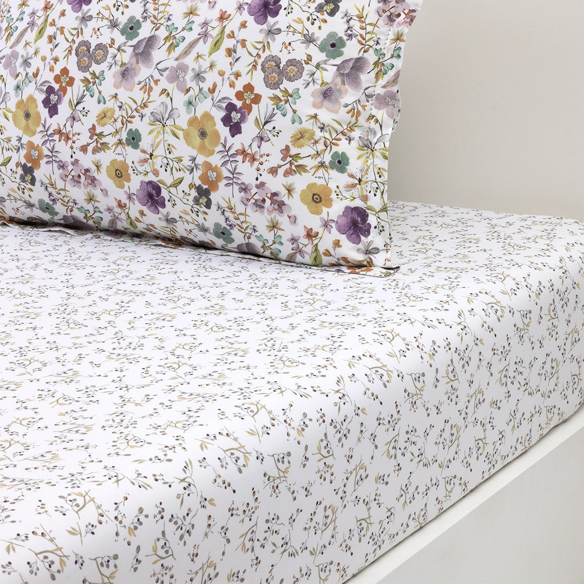 Yves Delorme Fleurs Fitted Sheet