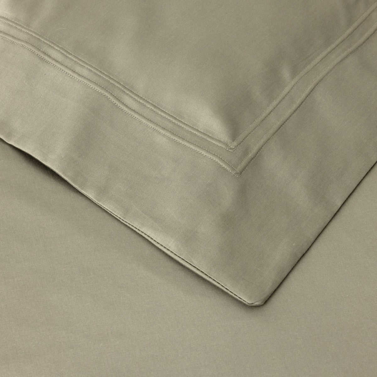 Yves Delorme Triomphe Duvet-  Kaki