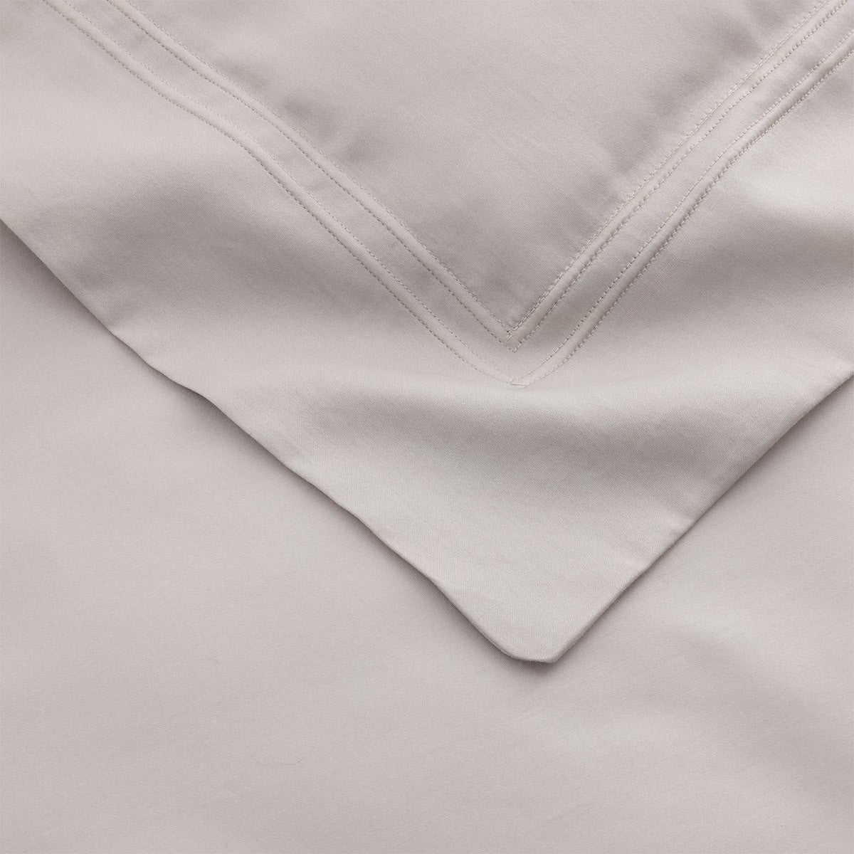 Yves Delorme Triomphe Duvet-  Loutre