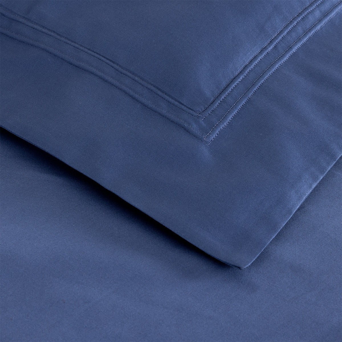 Yves Delorme Triomphe Duvet-  Outremer