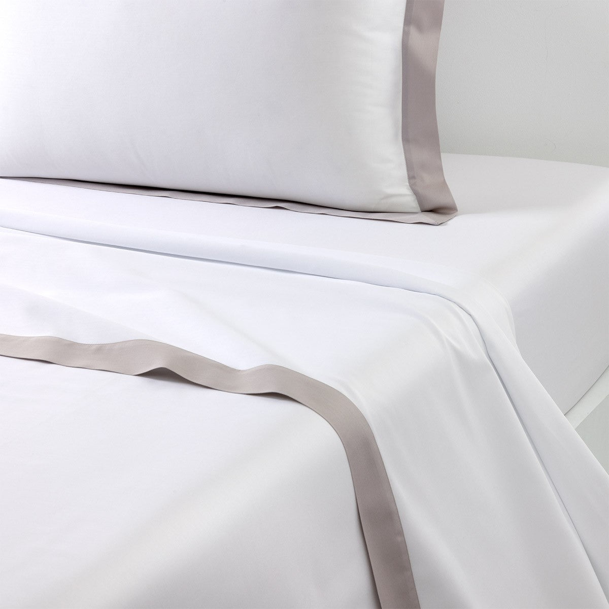 Yves Delorme Linea Flat Sheet - Loutre